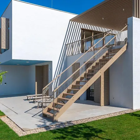 Bronzees Celeste By Irundo 别墅 *