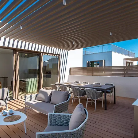 Villa Bronzees Celeste By Irundo