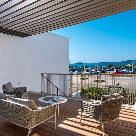 Villa Bronzees Celeste By Irundo *