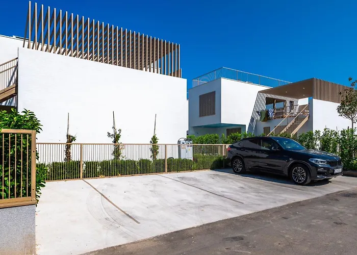 Bronzees Celeste By Irundo Villa