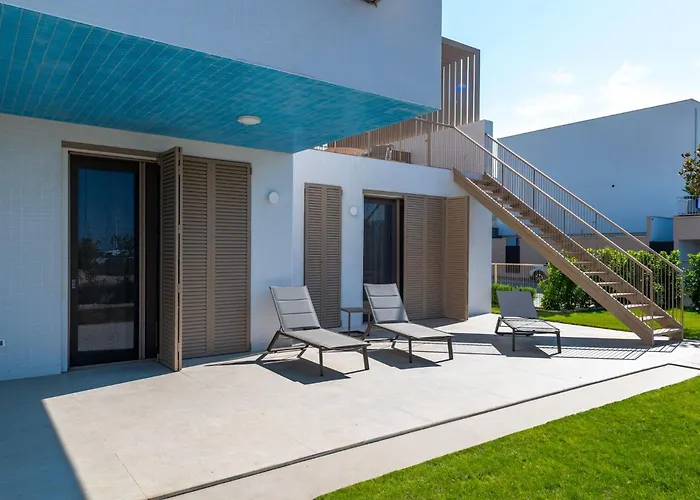 Villa Bronzees Celeste By Irundo *