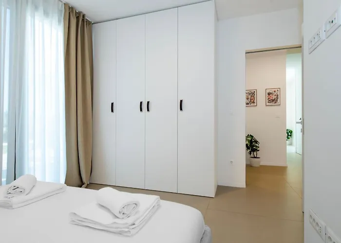 Bronzees Celeste By Irundo Villa Brodarica (Sibenik-Knin)